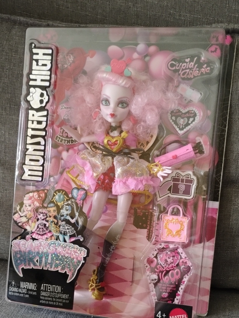 monster high Cupid Asteria Pink and Gold Fashion Doll with Accessories